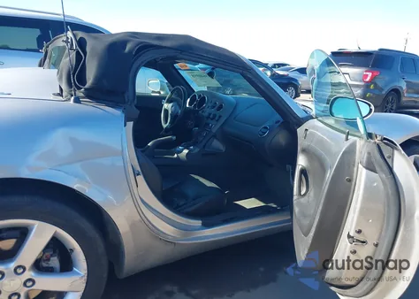 2007 Pontiac Solstice z USA, uszkodzony, nr VIN 1G2MB35B47Y117331